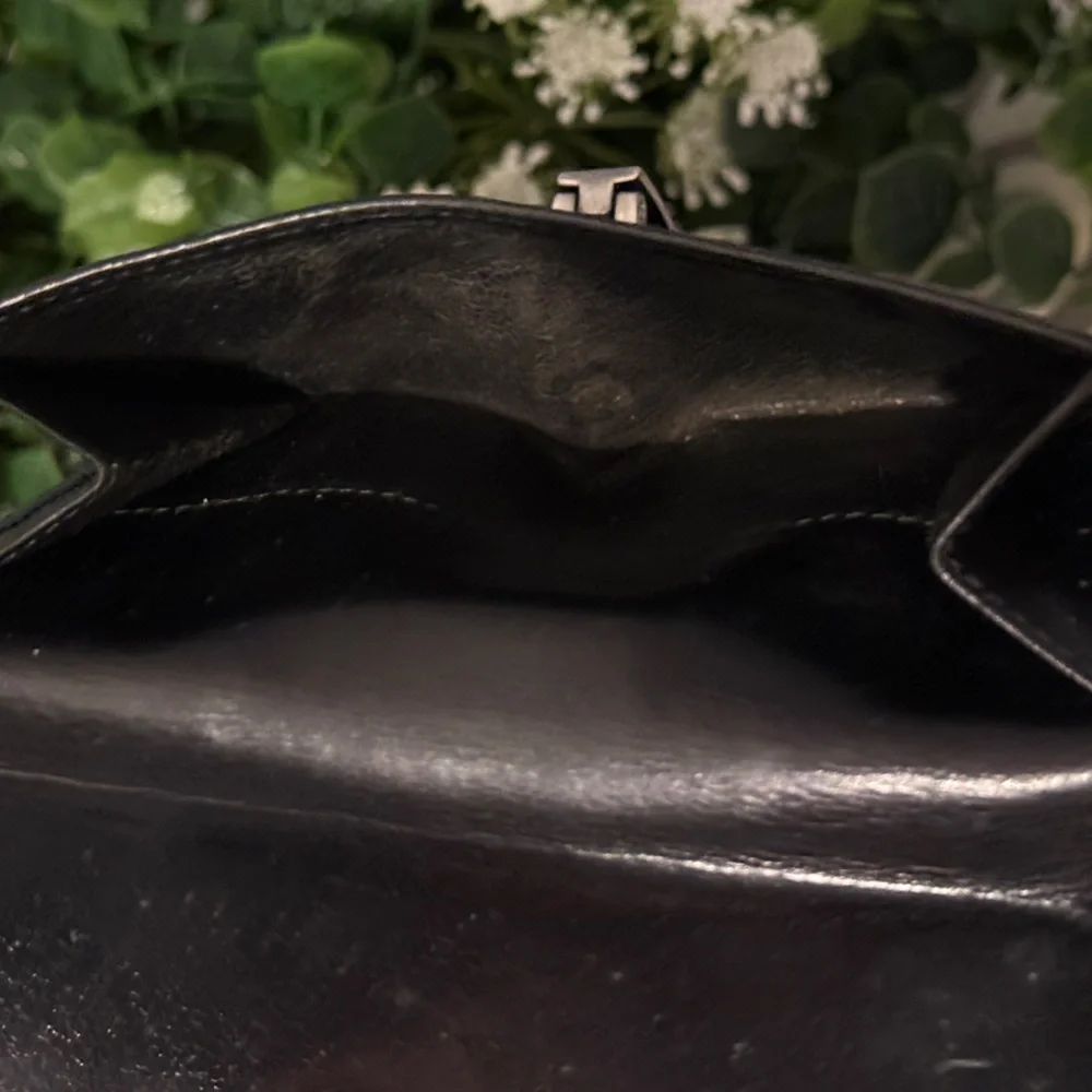 Gucci Vintage Buckle Wallet - Picture 14 of 16